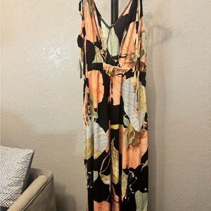 Cupshe Black and Tan Peach Floral Maxi Dress